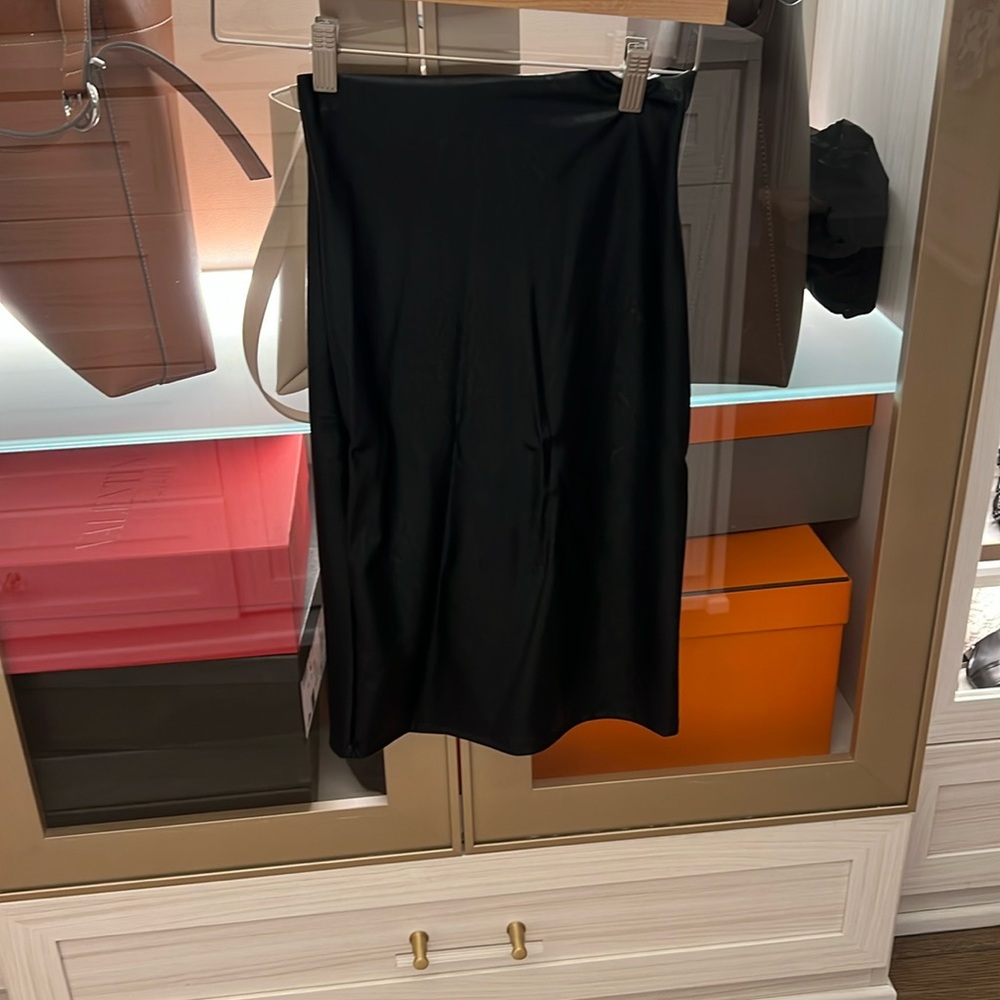 Commando faux patent compression pencil skirt